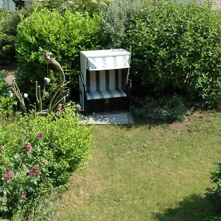 Hoefthus 17 * Neu Reddevitz