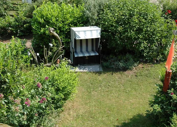 Hoefthus 17 * Neu Reddevitz